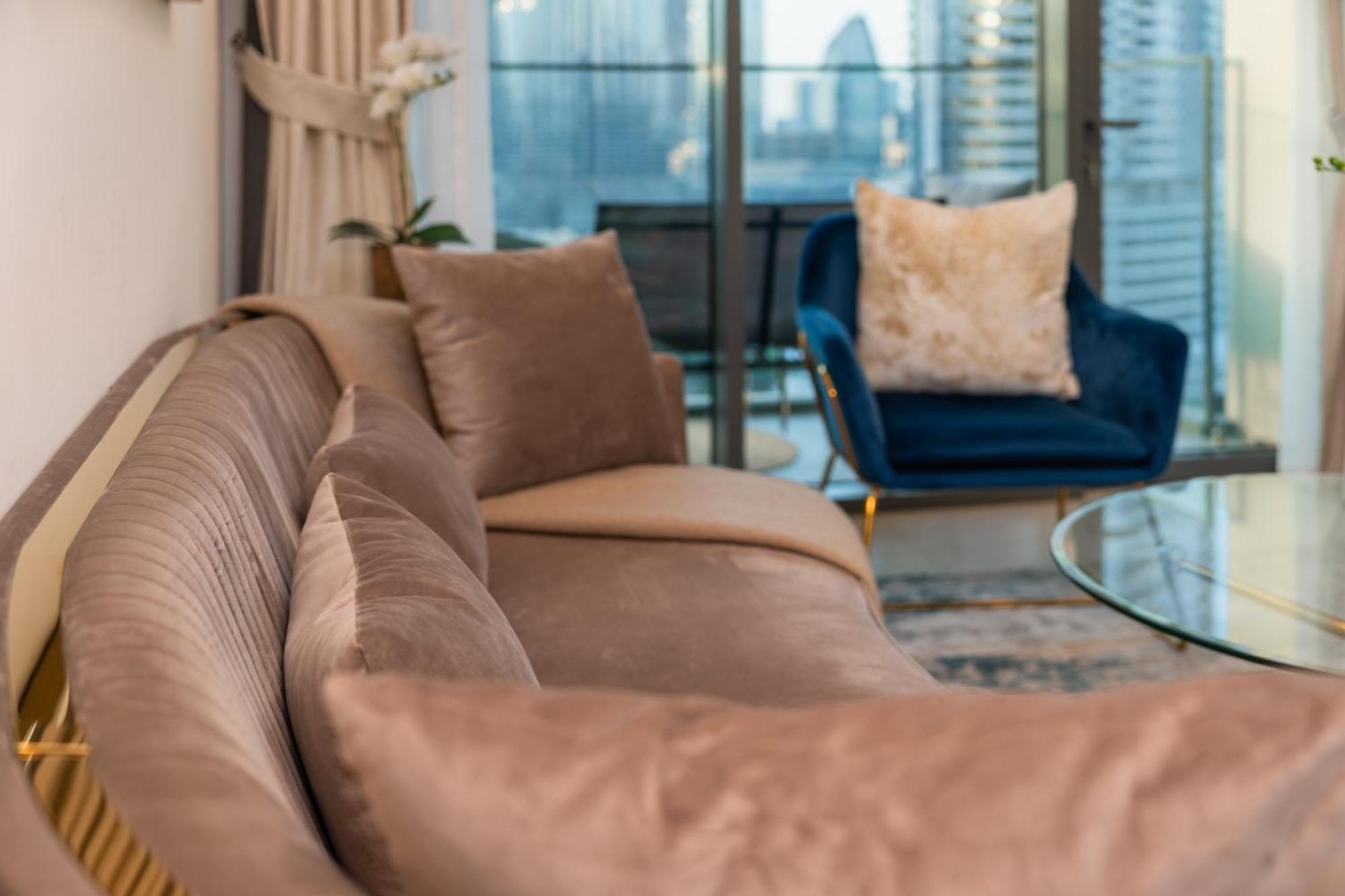Appartamento Prime Retreats @ Burj Royale By Emaar Dubai Esterno foto