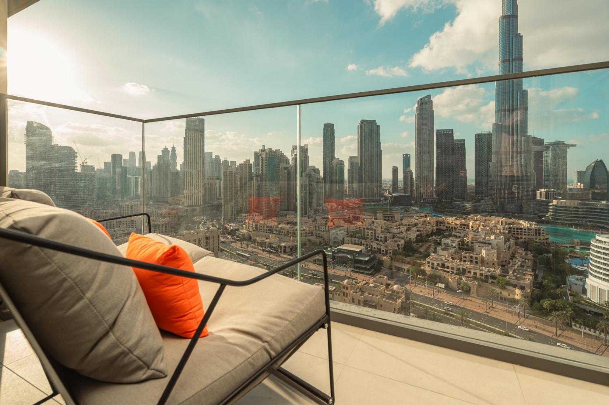 Appartamento Prime Retreats @ Burj Royale By Emaar Dubai Esterno foto