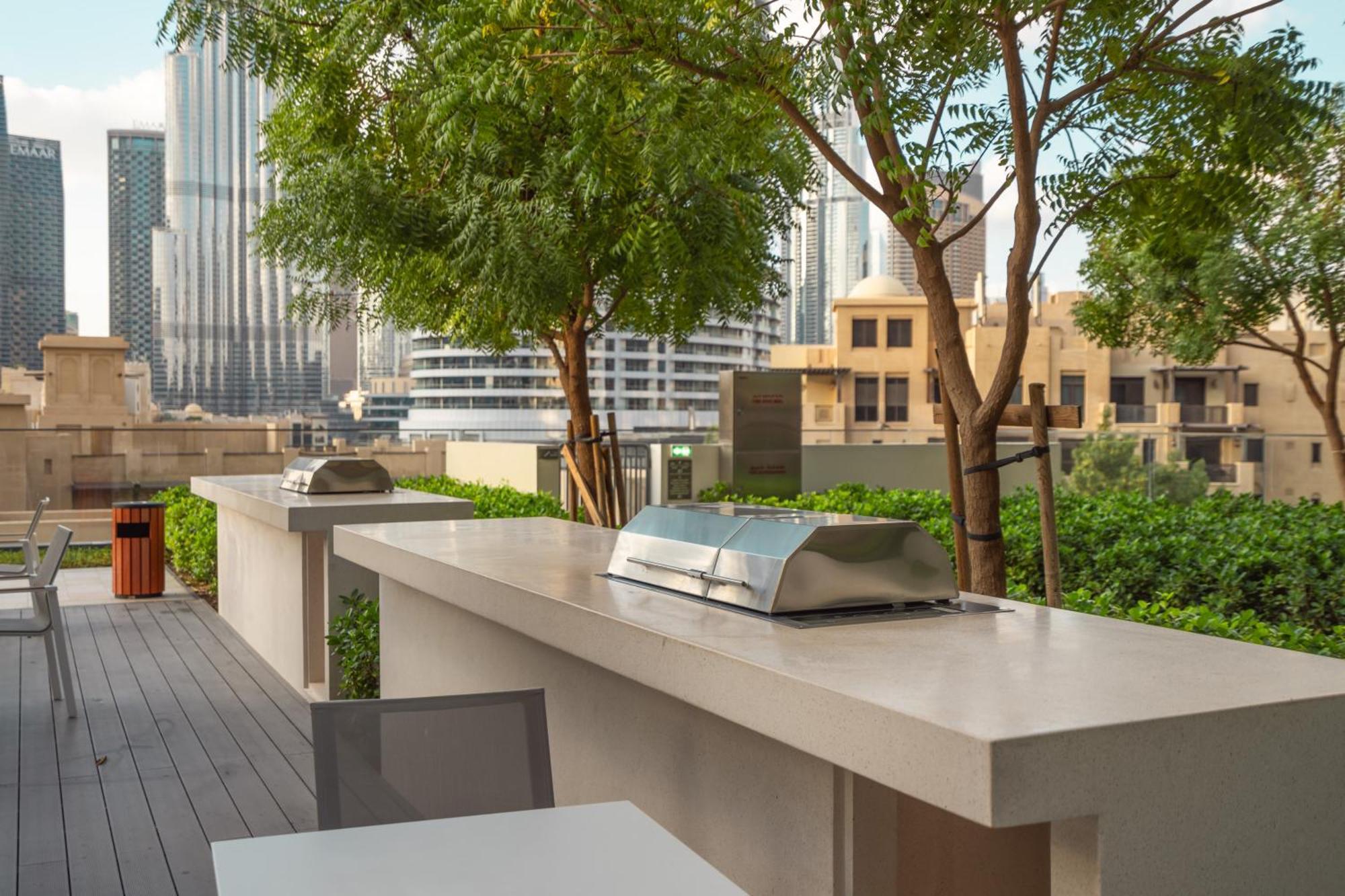 Appartamento Prime Retreats @ Burj Royale By Emaar Dubai Esterno foto