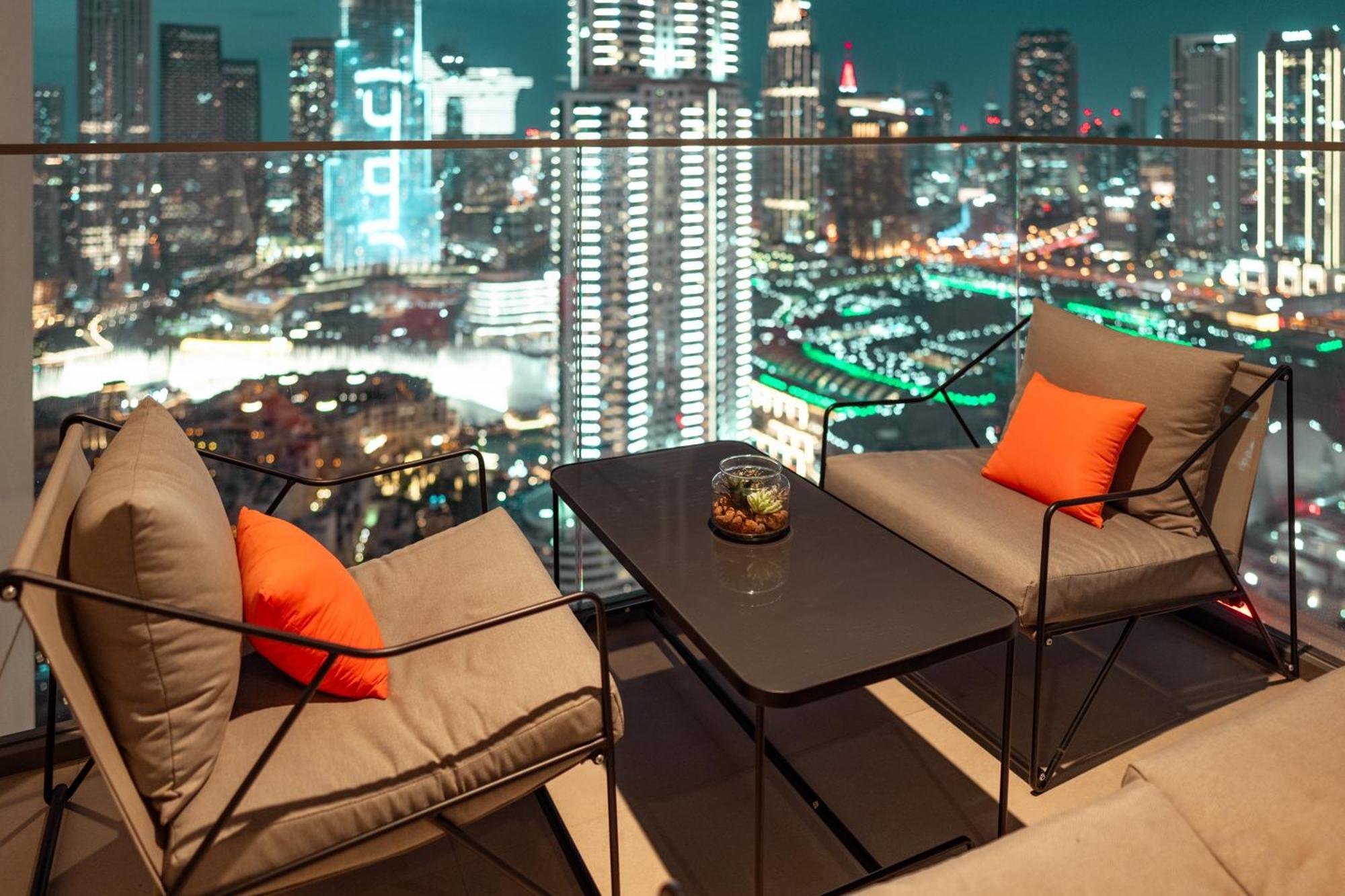 Appartamento Prime Retreats @ Burj Royale By Emaar Dubai Esterno foto