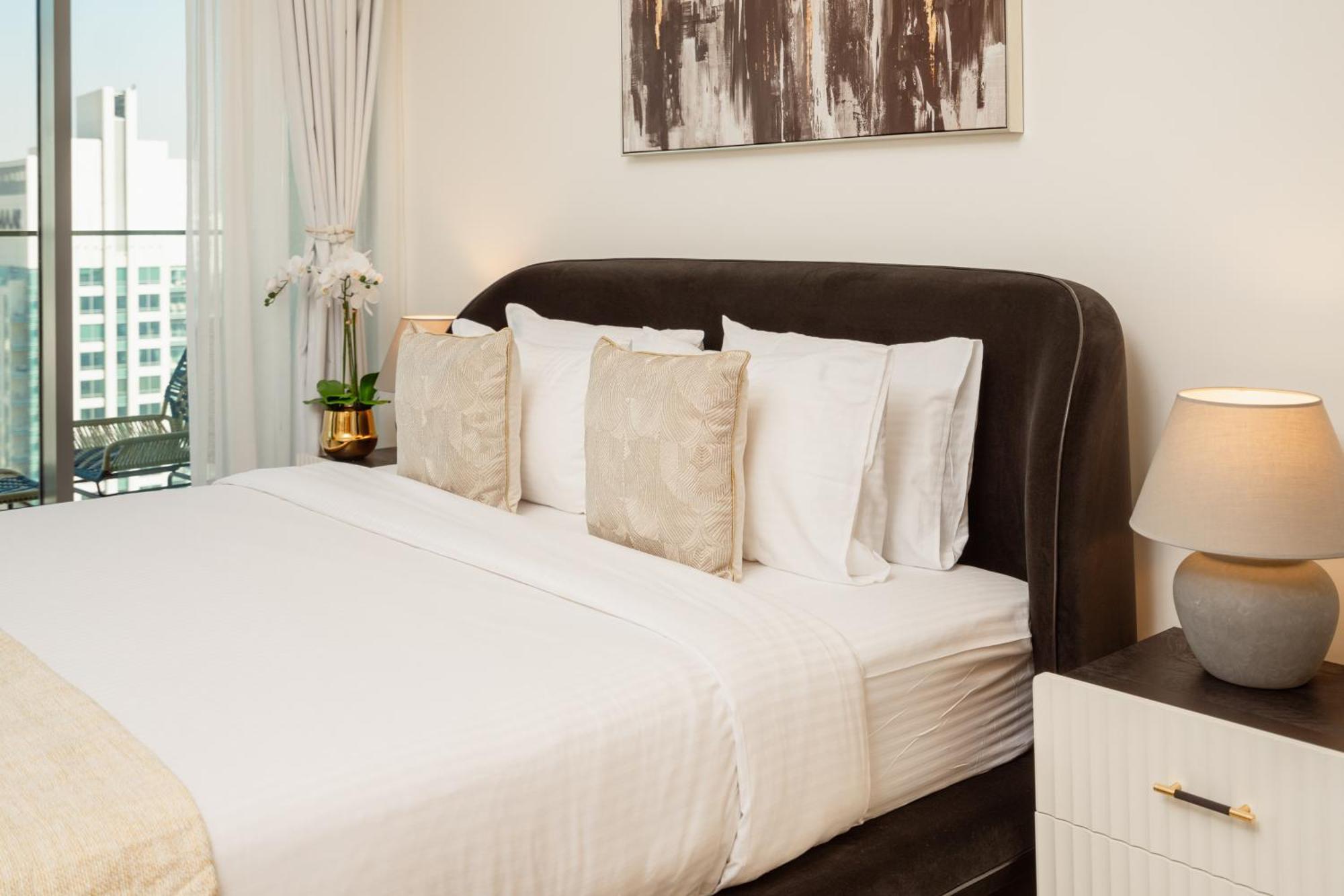 Appartamento Prime Retreats @ Burj Royale By Emaar Dubai Esterno foto